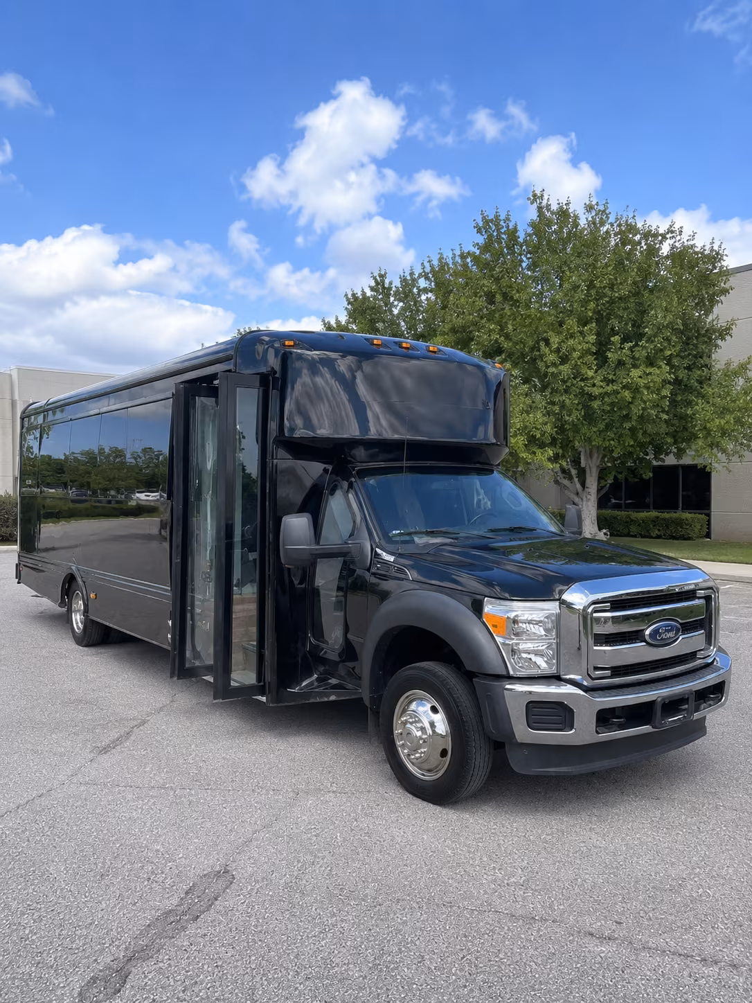 convention bus rentals for groups flying into midland from out of town