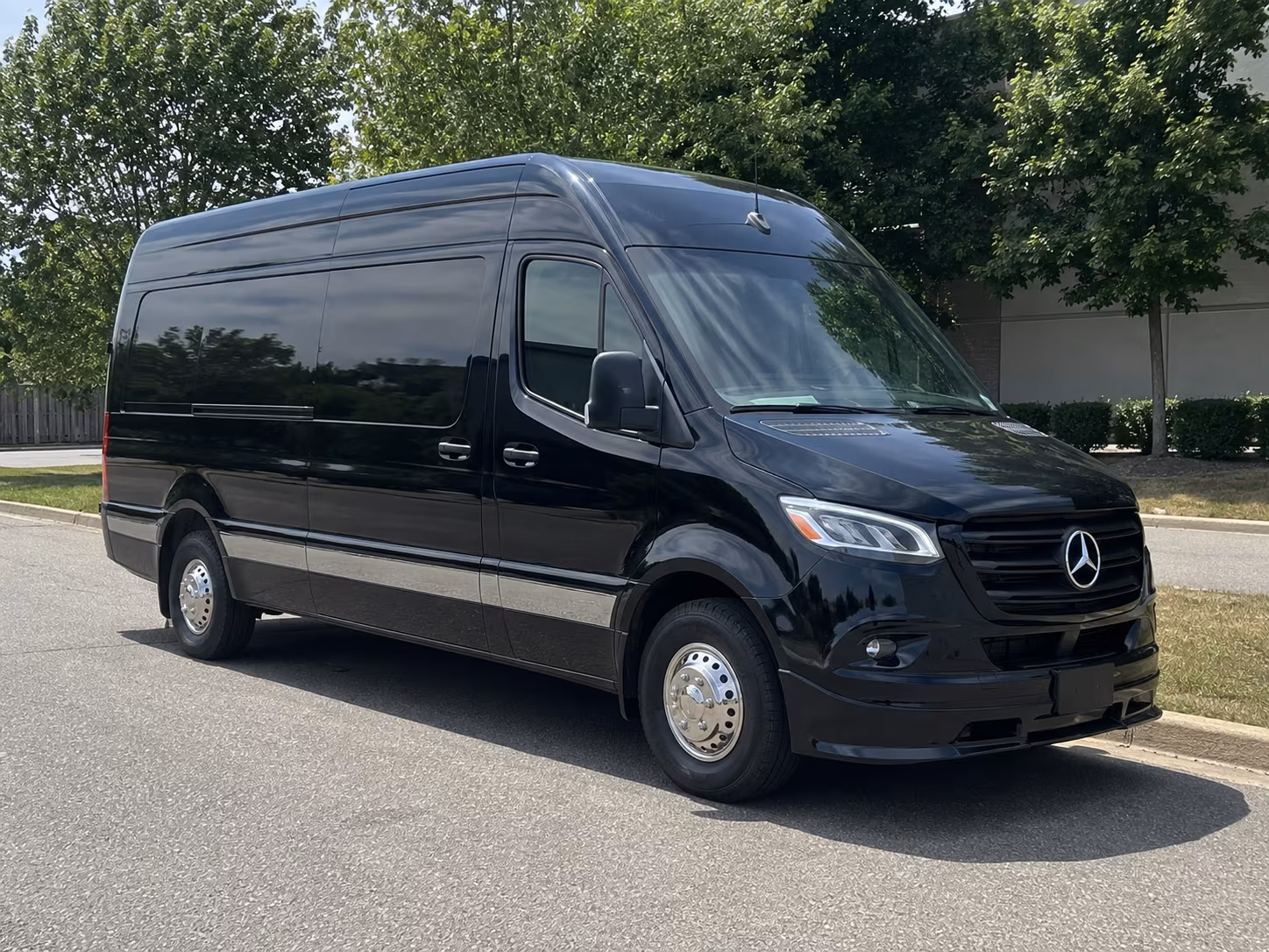 reserve transportation for your next airport transfer 4
