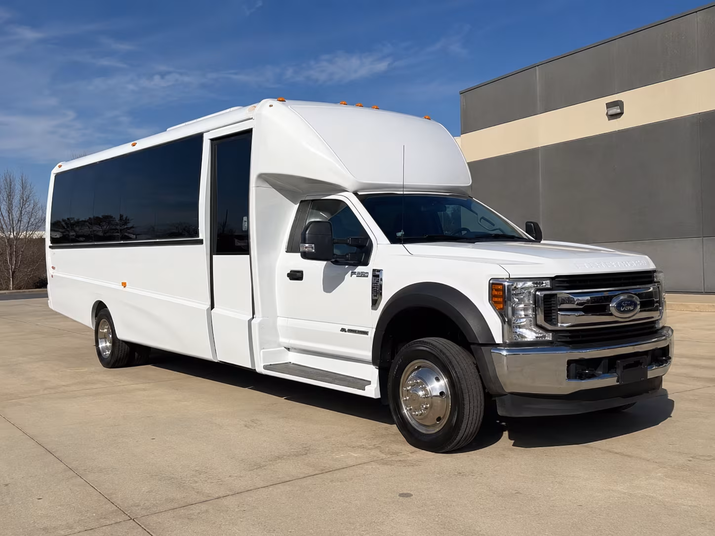 reserve transportation for your next bachelor or bachelorette party 5