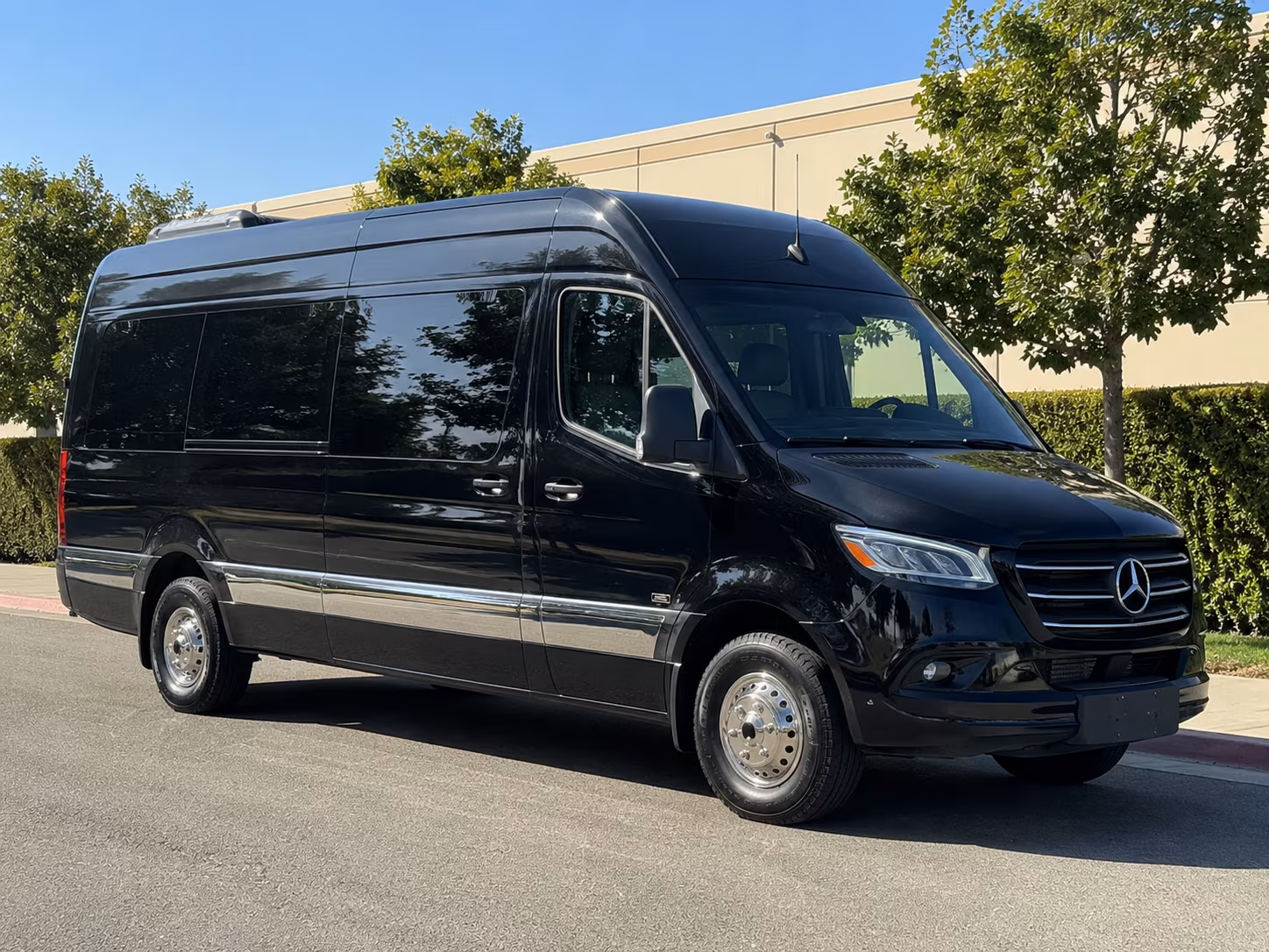 reserve transportation for your next wedding 5
